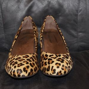 Vionic Antonia Womens Leather Wedge Tan Leopard